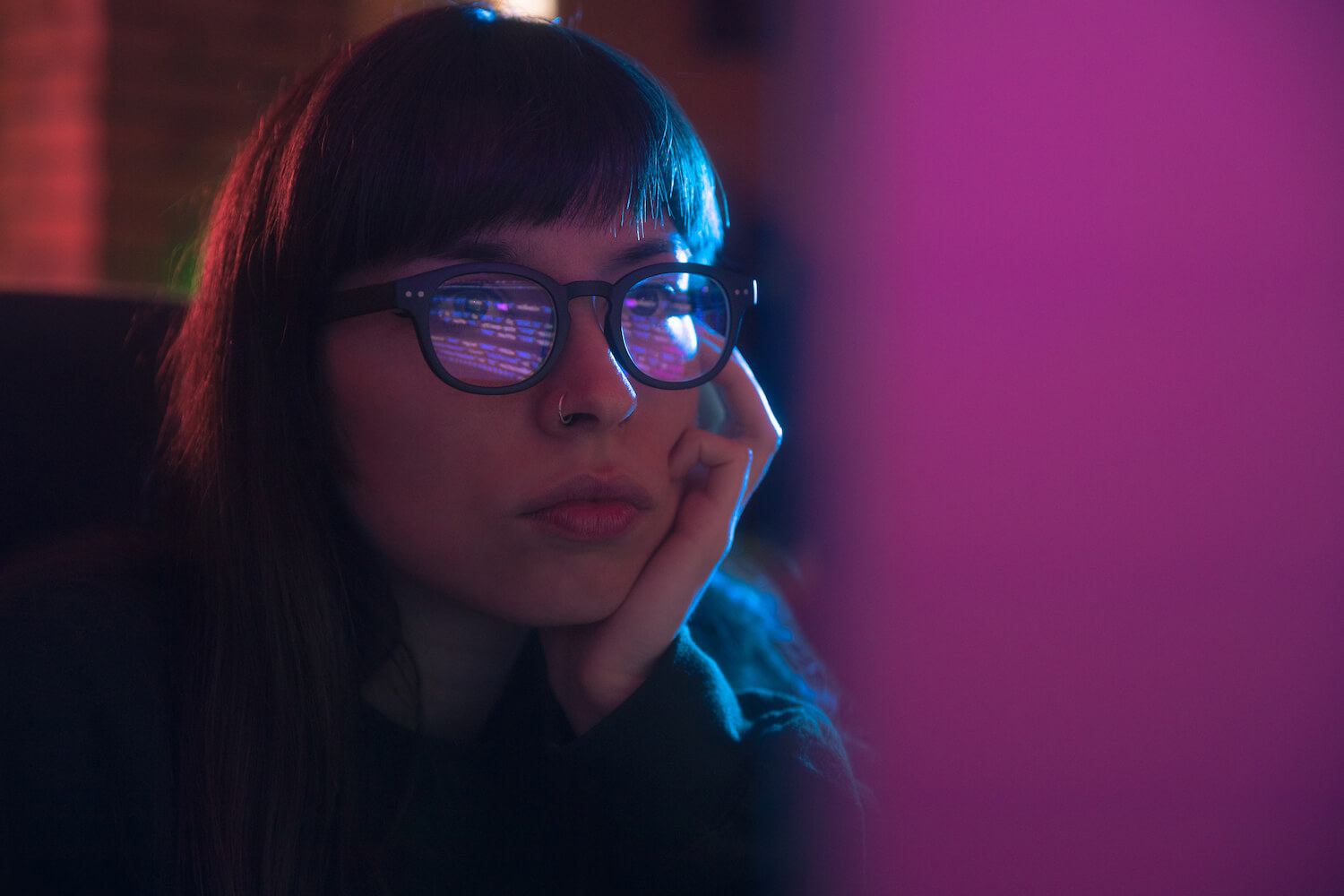 Lesebrille mit Blaulichtfilter: Darauf solltest du achten